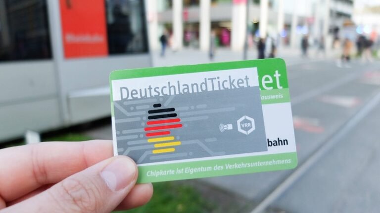 🇩🇪 Fahrkarte Deutschland – Alles über Preise, Arten & Online-Kauf